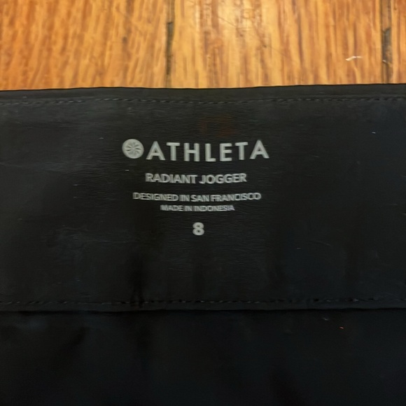 COPY - EUC Athleta Radiant Jogger Size 8 - Picture 5 of 7